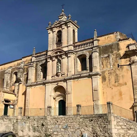 Accommodates 5 People Between Ibla And * Ragusa