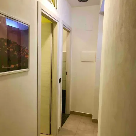 Accommodates 5 People Between Ibla And Prázdninový dům