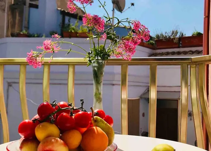 Feriehus Accommodates 5 People Between Ibla And *