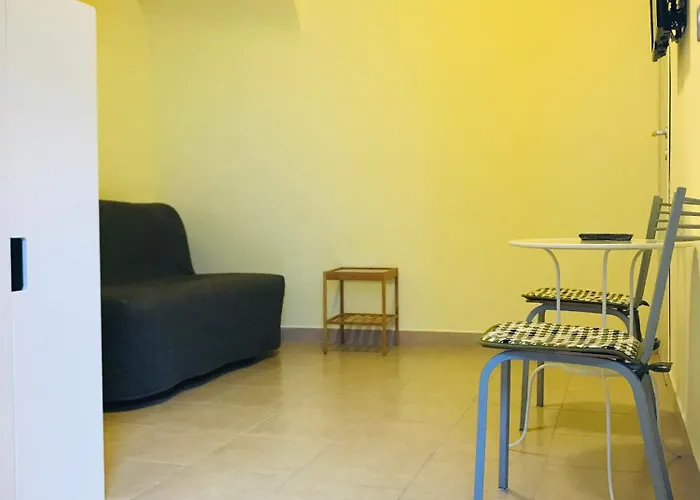 Feriehus Accommodates 5 People Between Ibla And Ragusa