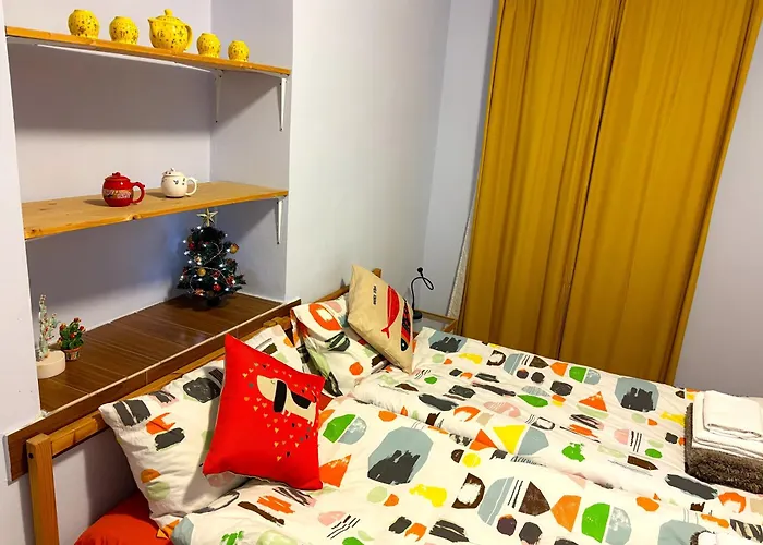 Feriehus Accommodates 5 People Between Ibla And